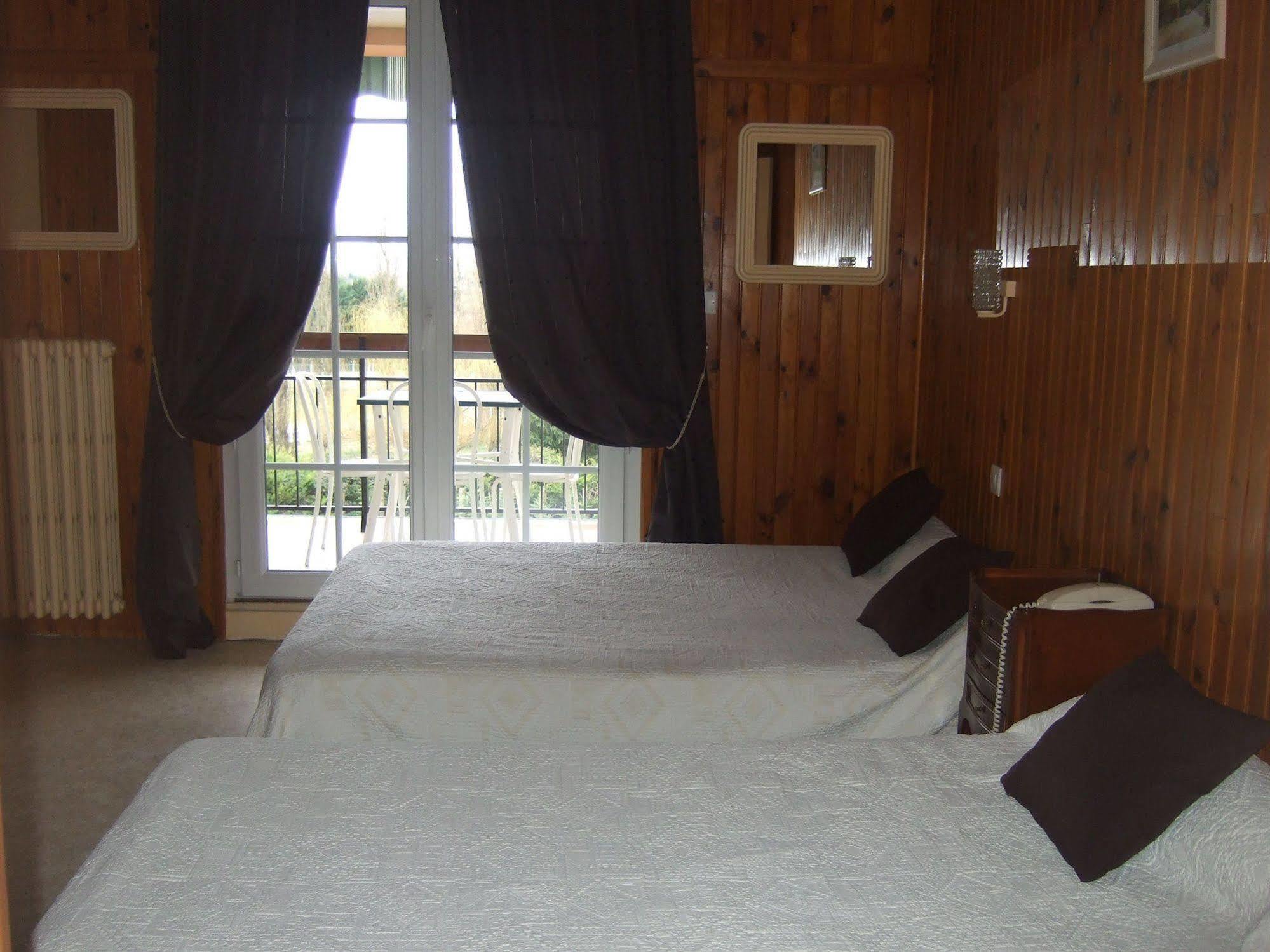 Domaine De L'Orisse Hotel Varennes-sur-Allier Ngoại thất bức ảnh